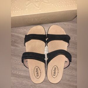 NEW Taos Bandalero Footwear Black and Tan Velcro Strap Comfort Sandals - Women's